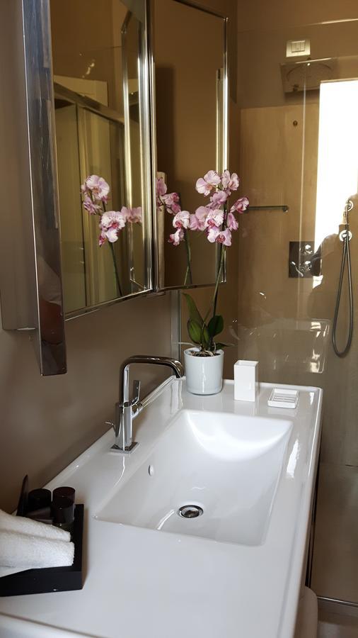 ミラノ Bronzino House Bed & Breakfast エクステリア 写真